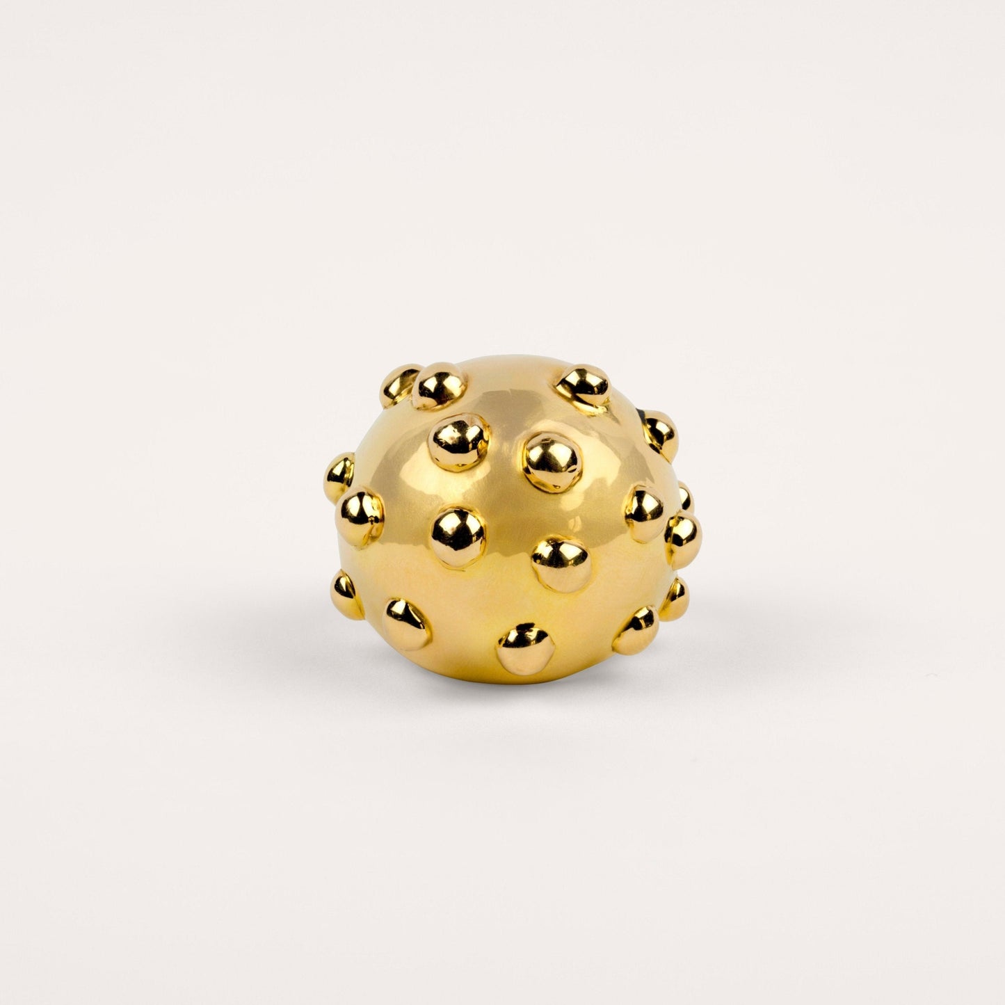 Bague la guerre des boutons Cabinet de curiosité or jaune recyclé 18k 750/1000