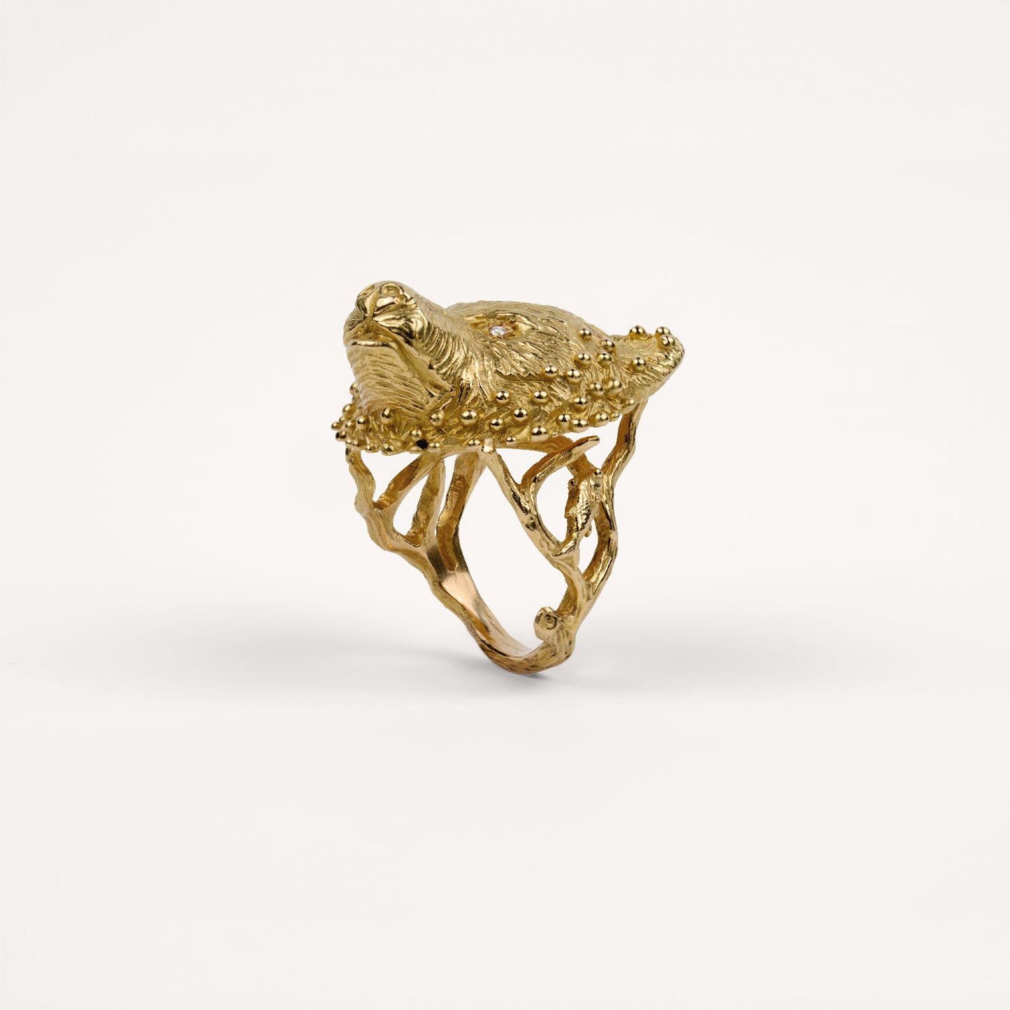 Bague Prodigieux bestiaire ours gaspard anneau poétique, diamants et or jaune recyclé 18k 750/1000
