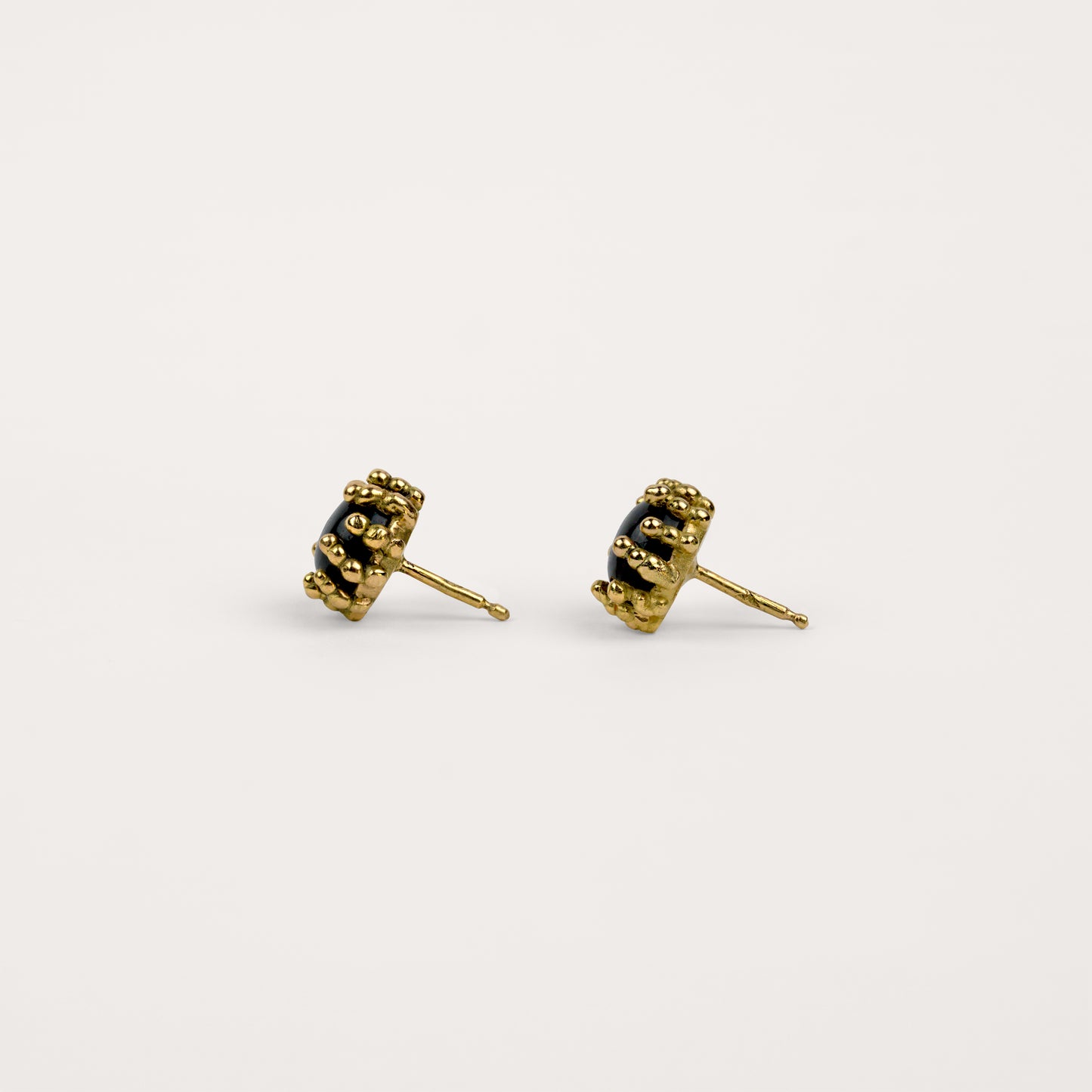 Boucles d'oreilles Boules d'amour onyx et or jaune recyclé 18k 750/1000