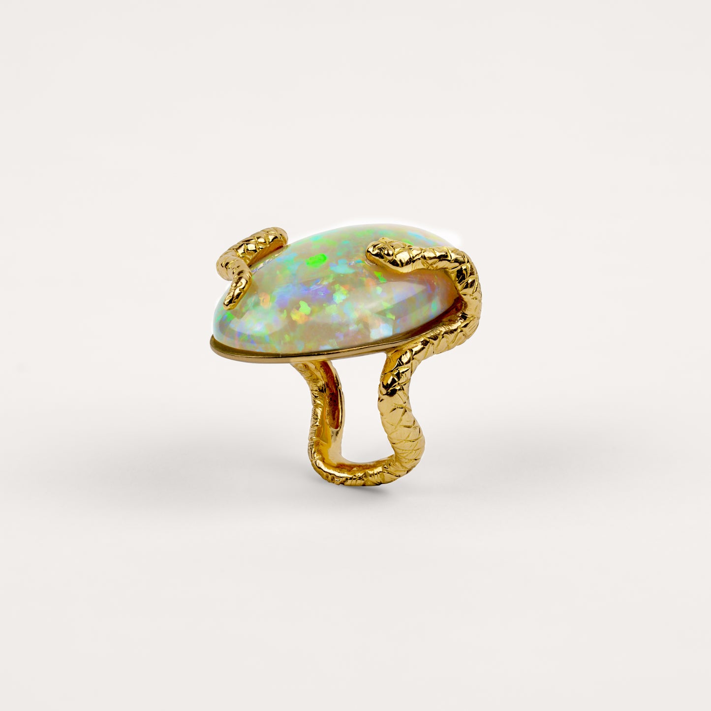 Bague Baranquilla serpent Cabinet de curiosité opale et or jaune recyclé 18k 750/1000