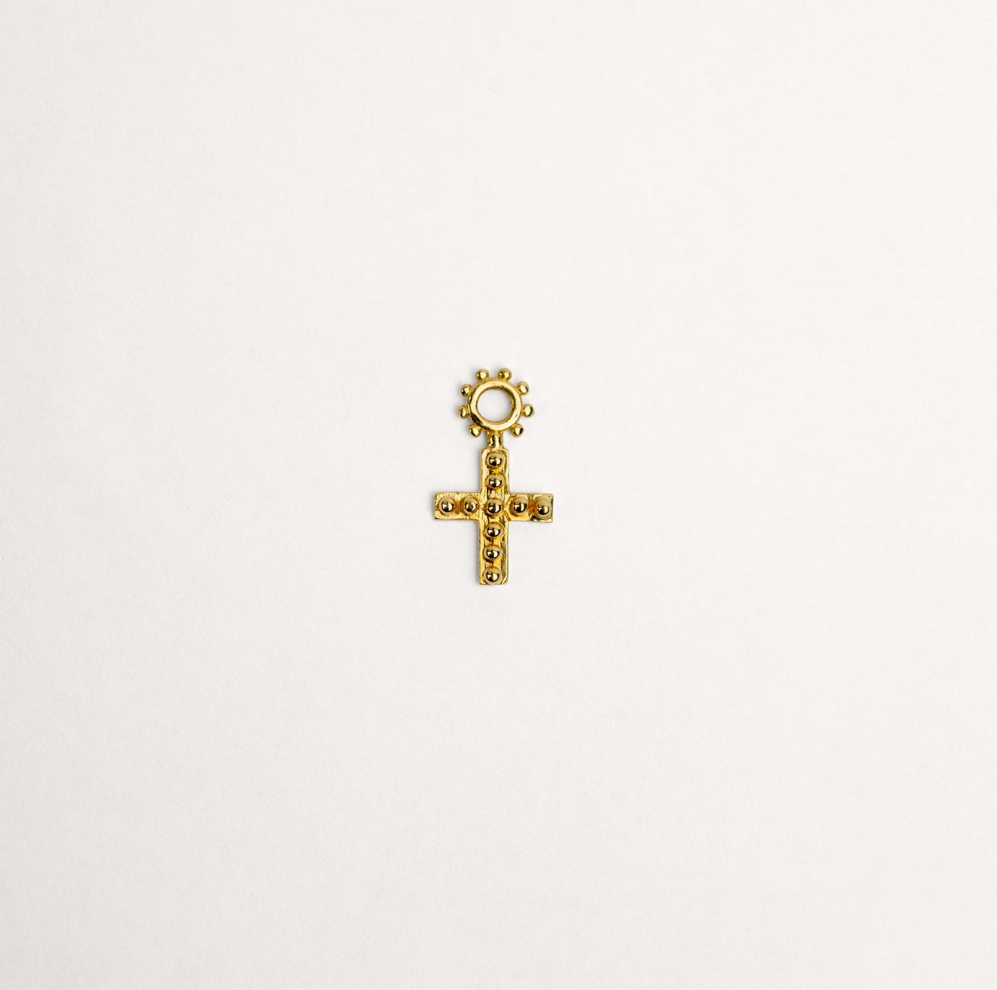 Charm Croix Signes de Vie pour créole, or jaune recyclé 18k 750/1000