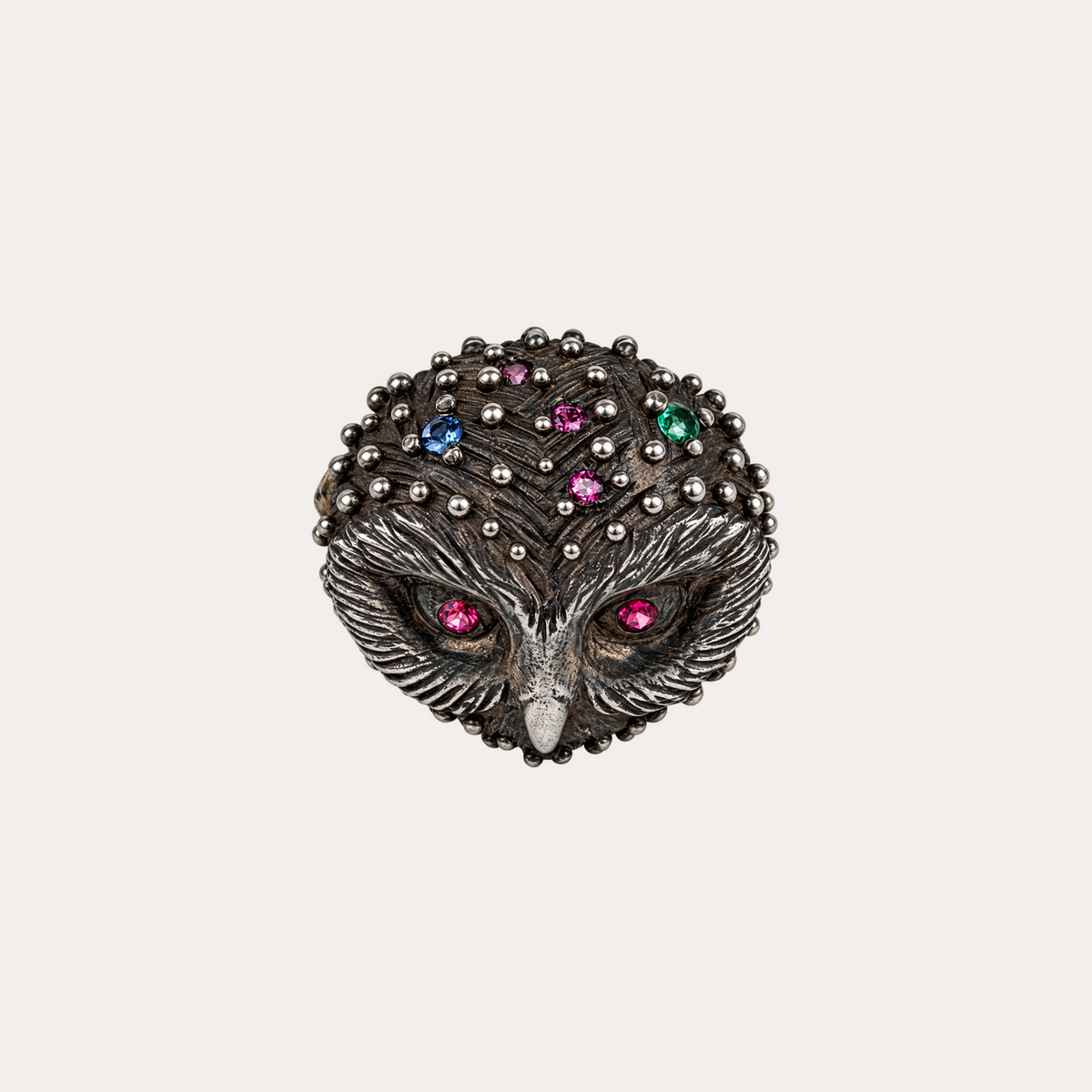 Bague chouette anneau poétique Cabinet de curiosité argent rhodié noir, rubis, grenat tsavorite et saphir