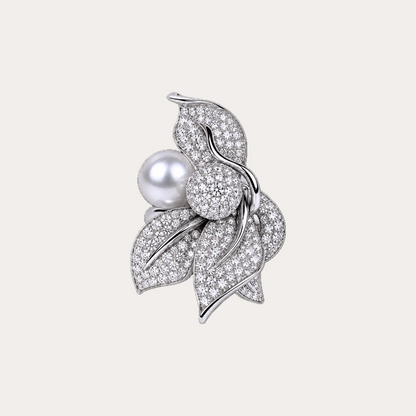 Bague Fée des Bois Cabinet de curiosité  perle de culture, diamants et or blanc 18k 750/1000