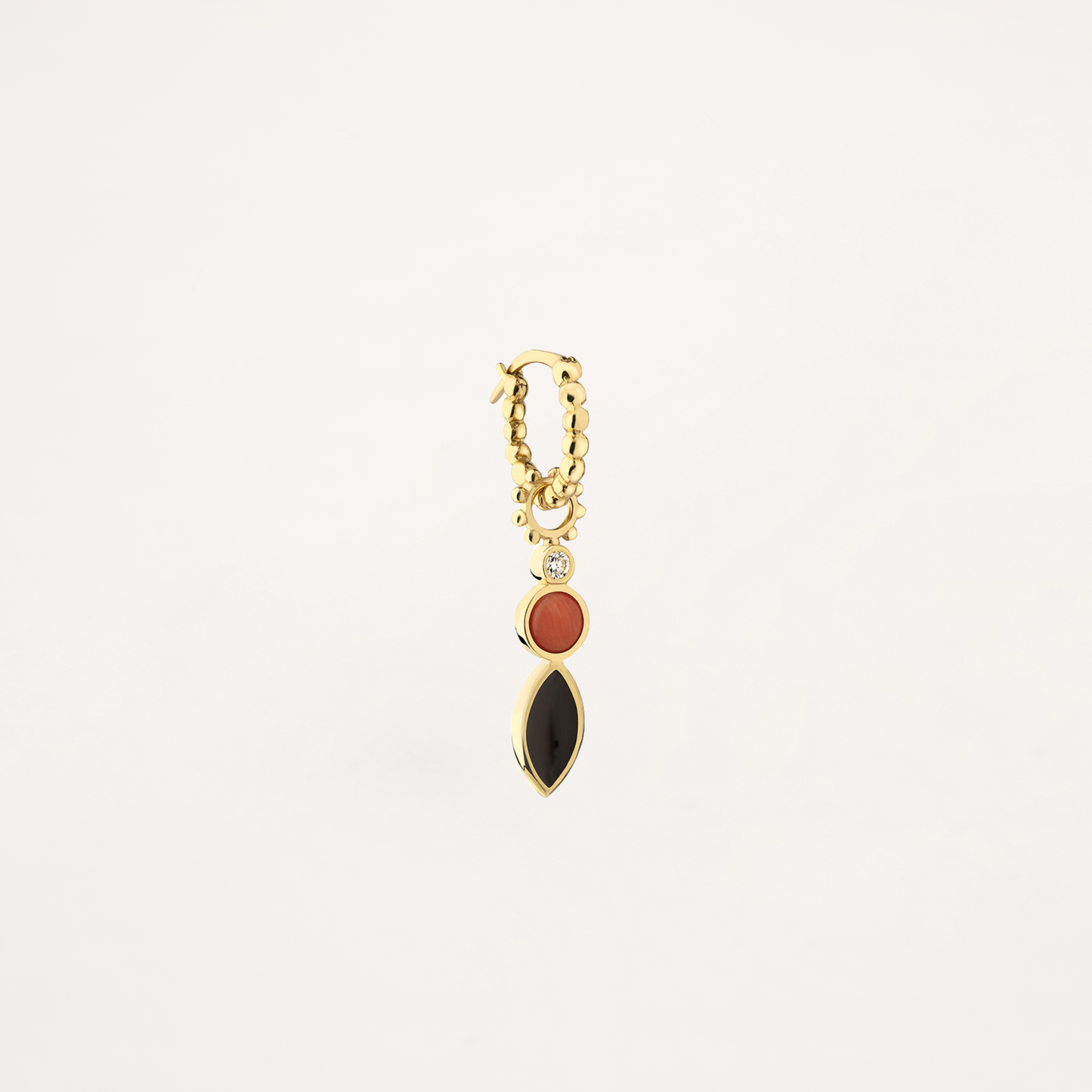 Charm Bohème pour créole, onyx marquise, corail, diamant et or jaune recyclé 18k 750/1000