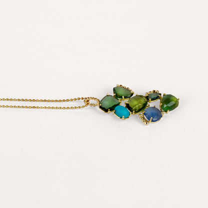 Pendentif Madame est la plus belle saphir, tourmalines polki vertes, turquoise et or jaune recyclé 18k 750/1000